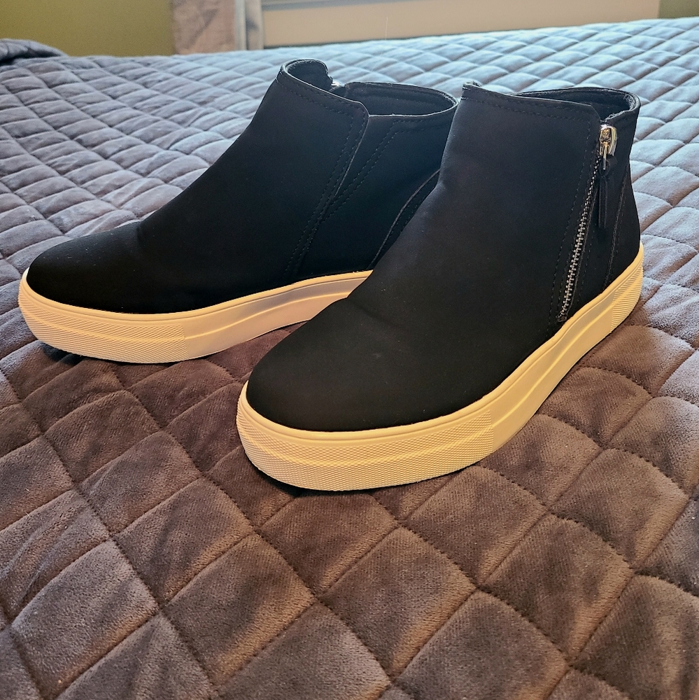 Soda Sneakers